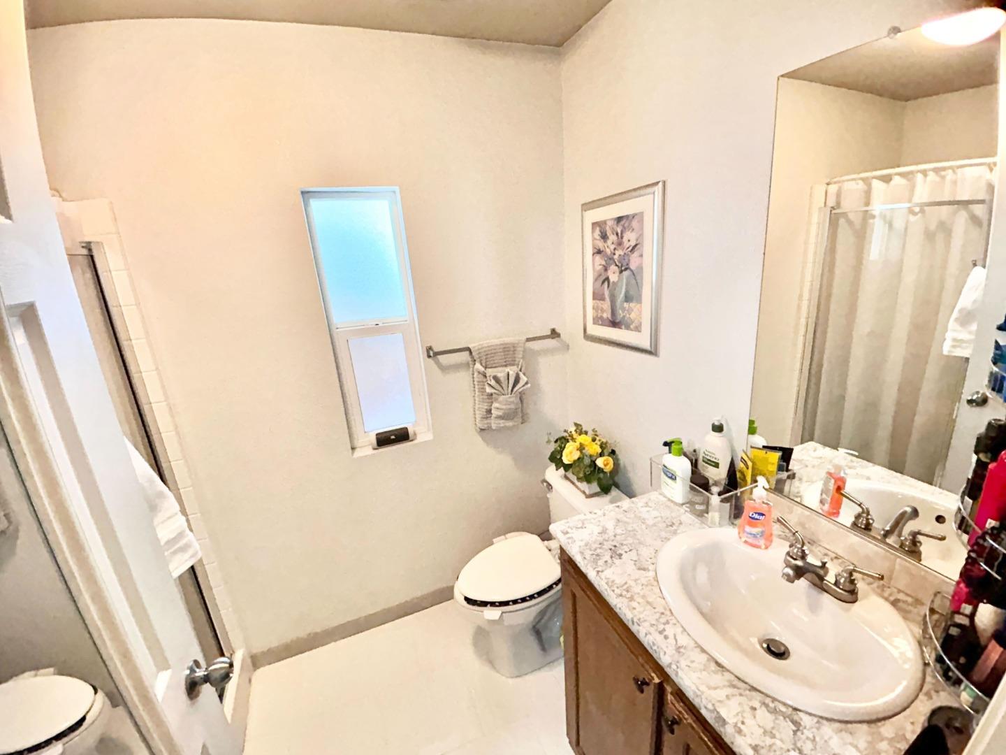 Detail Gallery Image 9 of 10 For 404 Pinefield #404,  San Jose,  CA 95134 - 3 Beds | 2 Baths