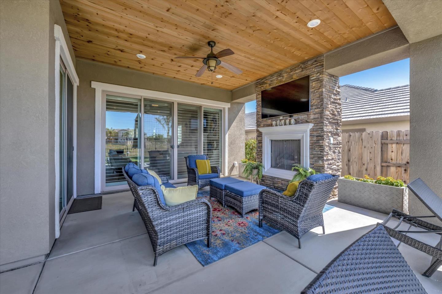 Detail Gallery Image 68 of 72 For 908 Dusty Stone Loop, Rocklin,  CA 95765 - 4 Beds | 5 Baths