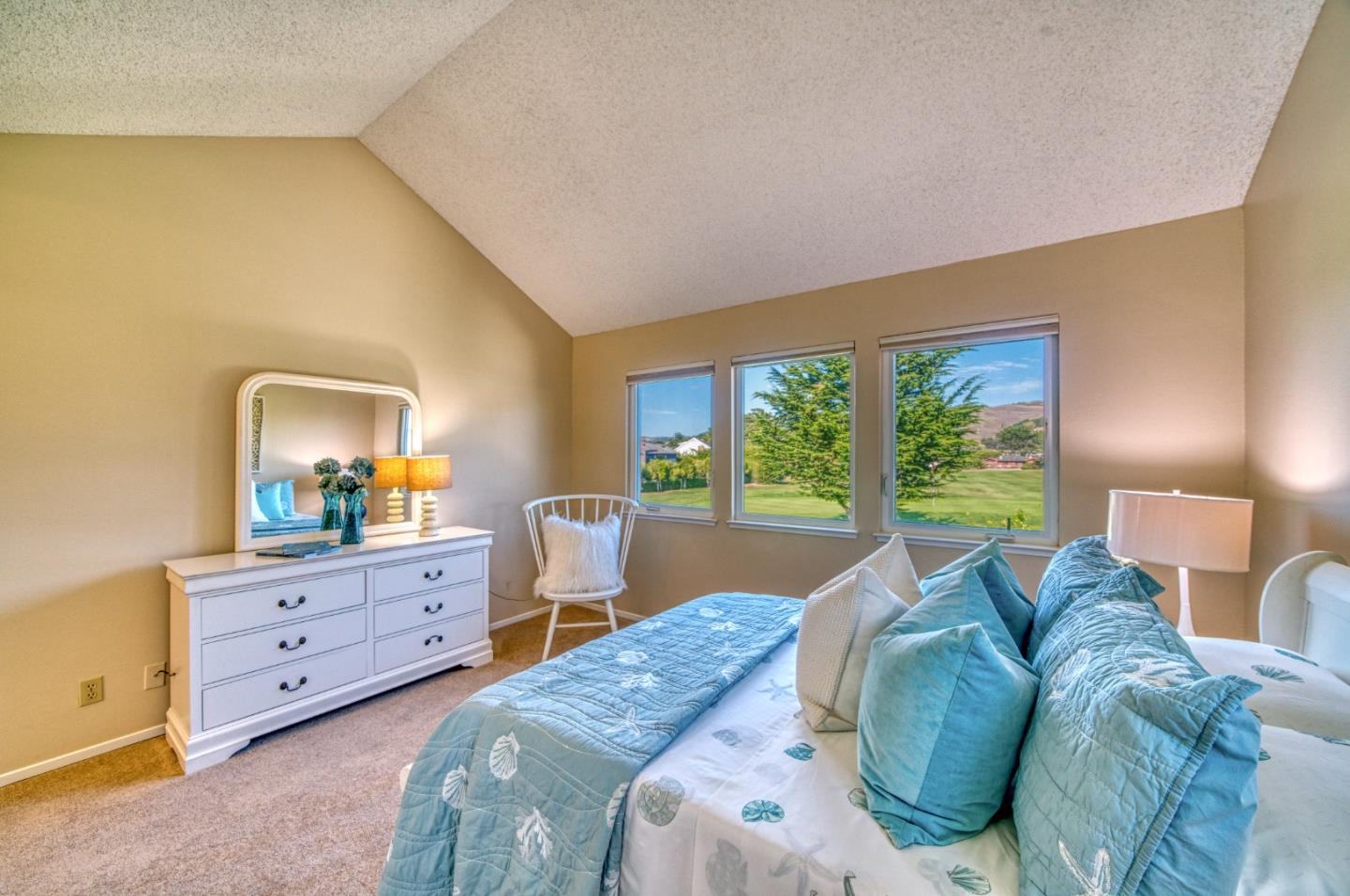 Detail Gallery Image 21 of 32 For 12 Bayhill Pl, Half Moon Bay,  CA 94019 - 2 Beds | 2/1 Baths