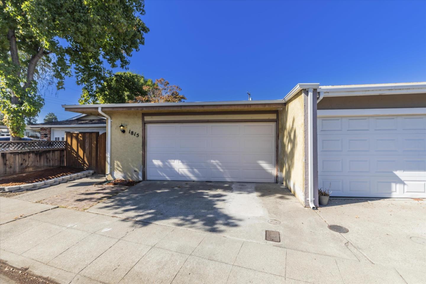 Detail Gallery Image 1 of 31 For 1815 Fallen Leaf Dr, Milpitas,  CA 95035 - 3 Beds | 2 Baths