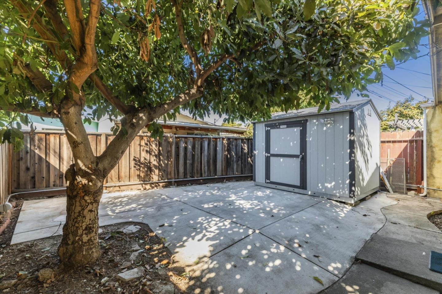 Detail Gallery Image 27 of 31 For 1815 Fallen Leaf Dr, Milpitas,  CA 95035 - 3 Beds | 2 Baths