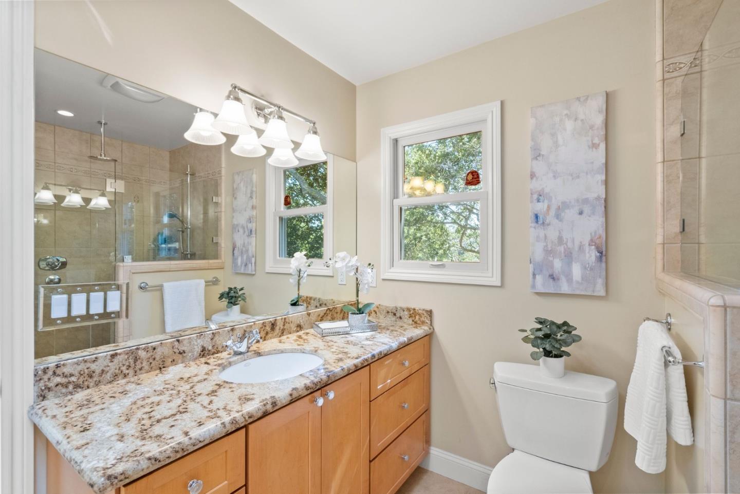 Detail Gallery Image 17 of 33 For 1919 Lyon Ave, Belmont,  CA 94002 - 2 Beds | 2 Baths