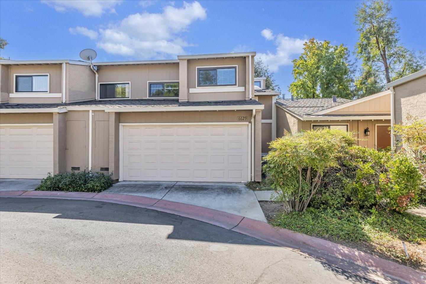 Detail Gallery Image 1 of 34 For 6629 Wildwood Ct, San Jose,  CA 95120 - 4 Beds | 2/1 Baths