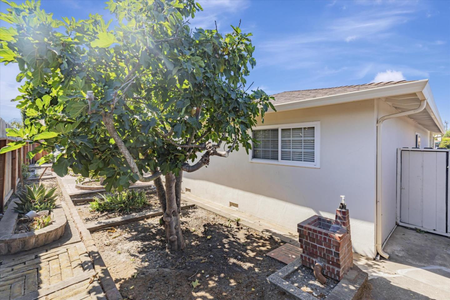 Detail Gallery Image 34 of 39 For 1077 Sierra Madre Dr, Salinas,  CA 93901 - 3 Beds | 2 Baths