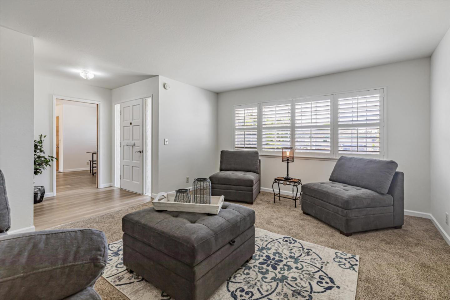 Detail Gallery Image 9 of 39 For 1077 Sierra Madre Dr, Salinas,  CA 93901 - 3 Beds | 2 Baths