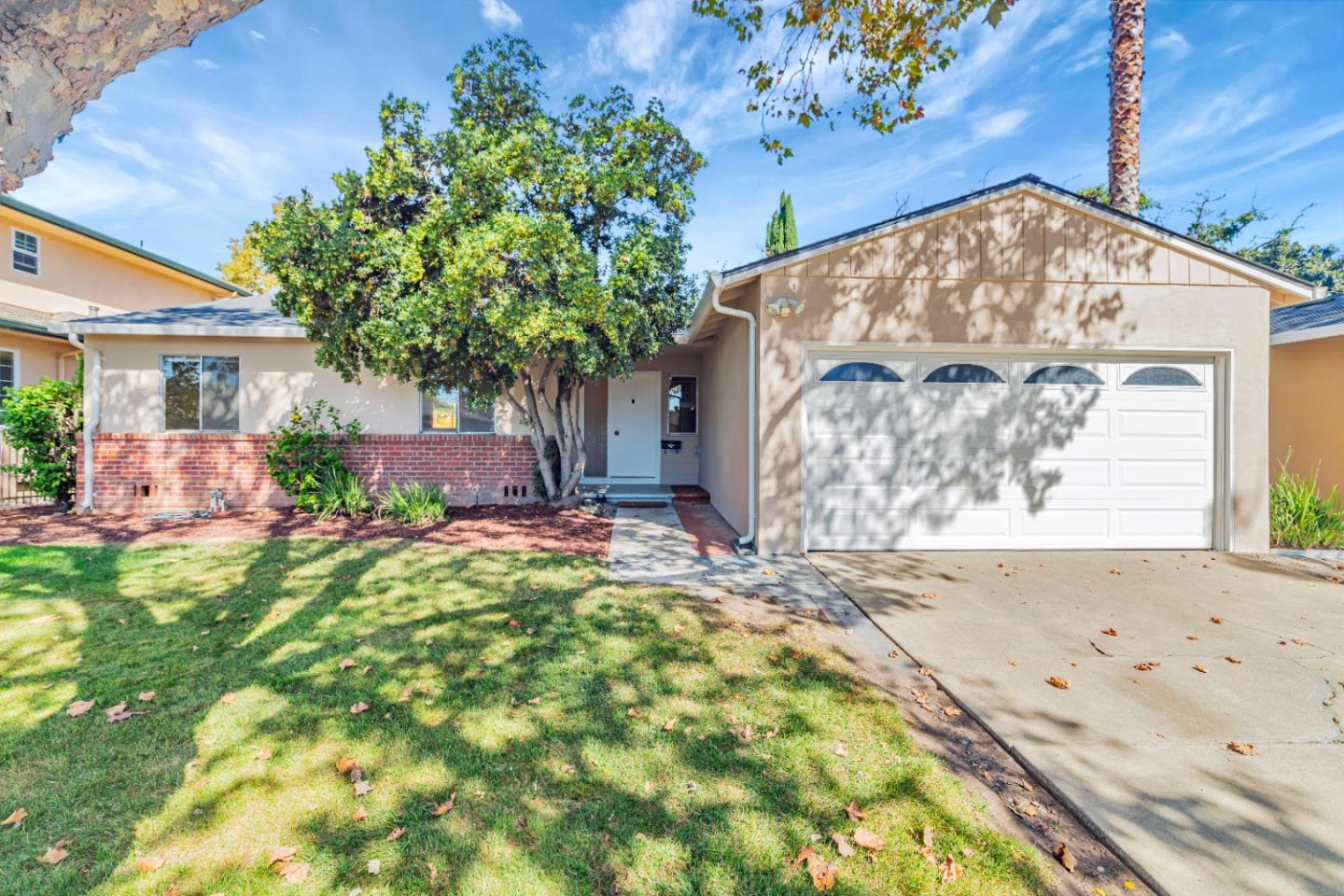 Detail Gallery Image 1 of 27 For 2231 Menzel Pl, Santa Clara,  CA 95050 - 3 Beds | 2 Baths