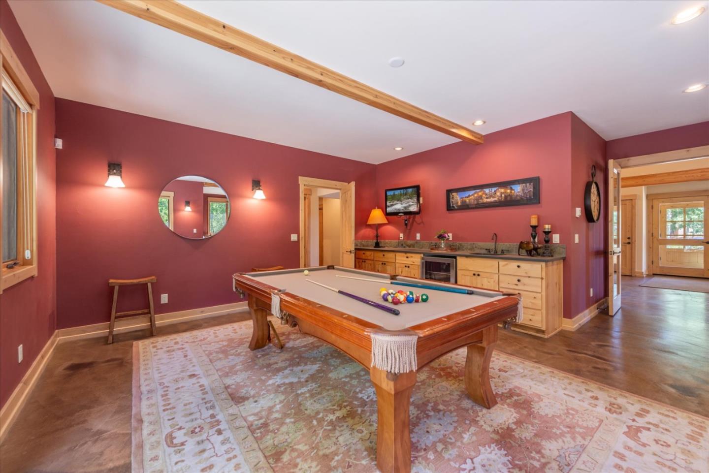 Detail Gallery Image 21 of 39 For 13466 Fairway Dr, Truckee,  CA 96161 - 4 Beds | 3/1 Baths