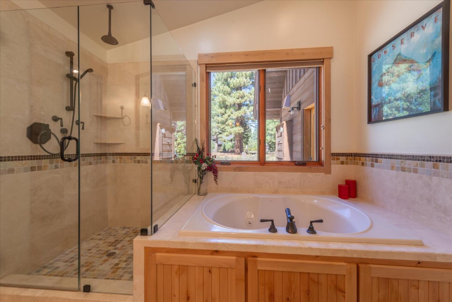 Detail Gallery Image 26 of 39 For 13466 Fairway Dr, Truckee,  CA 96161 - 4 Beds | 3/1 Baths