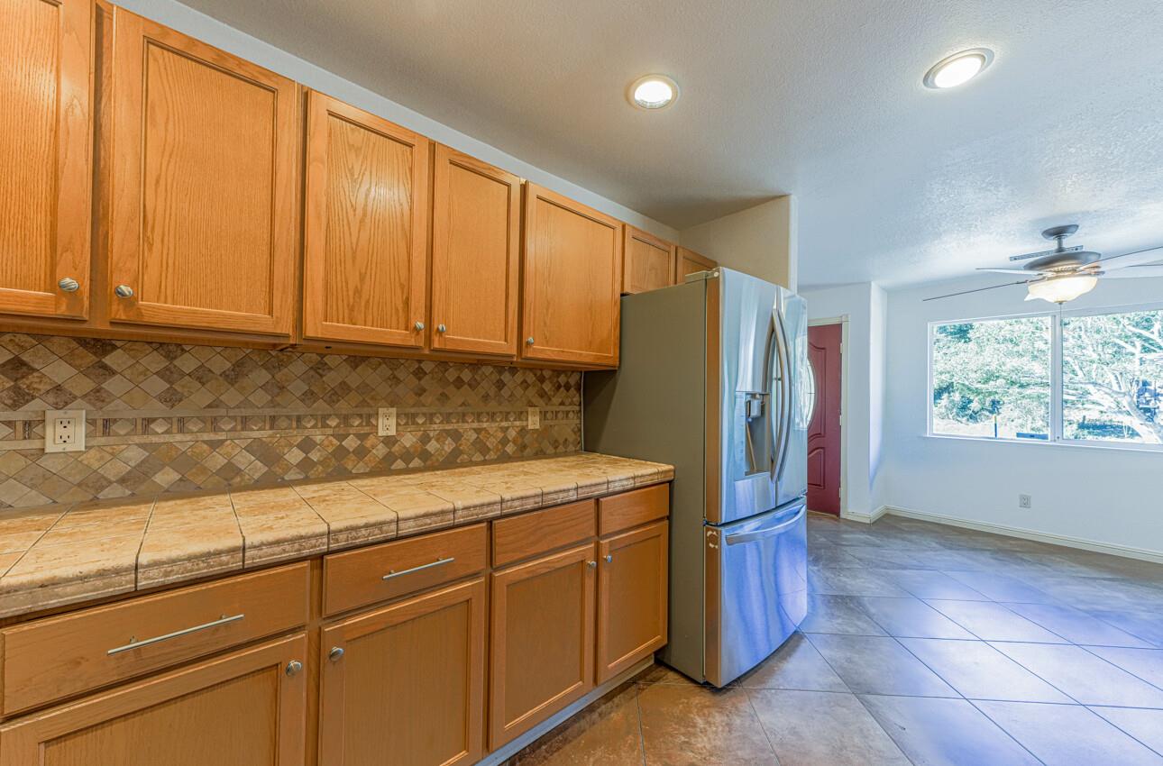 Detail Gallery Image 13 of 48 For 17994 Vierra Canyon Rd, Salinas,  CA 93907 - 3 Beds | 2/1 Baths