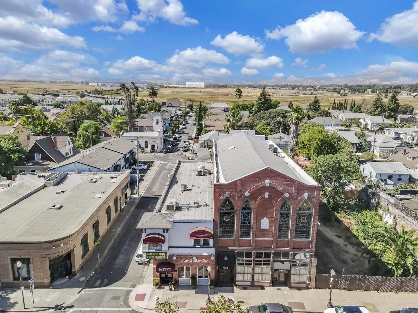 Detail Gallery Image 3 of 18 For 627 Main St, Suisun City,  CA 94585 - – Beds | – Baths