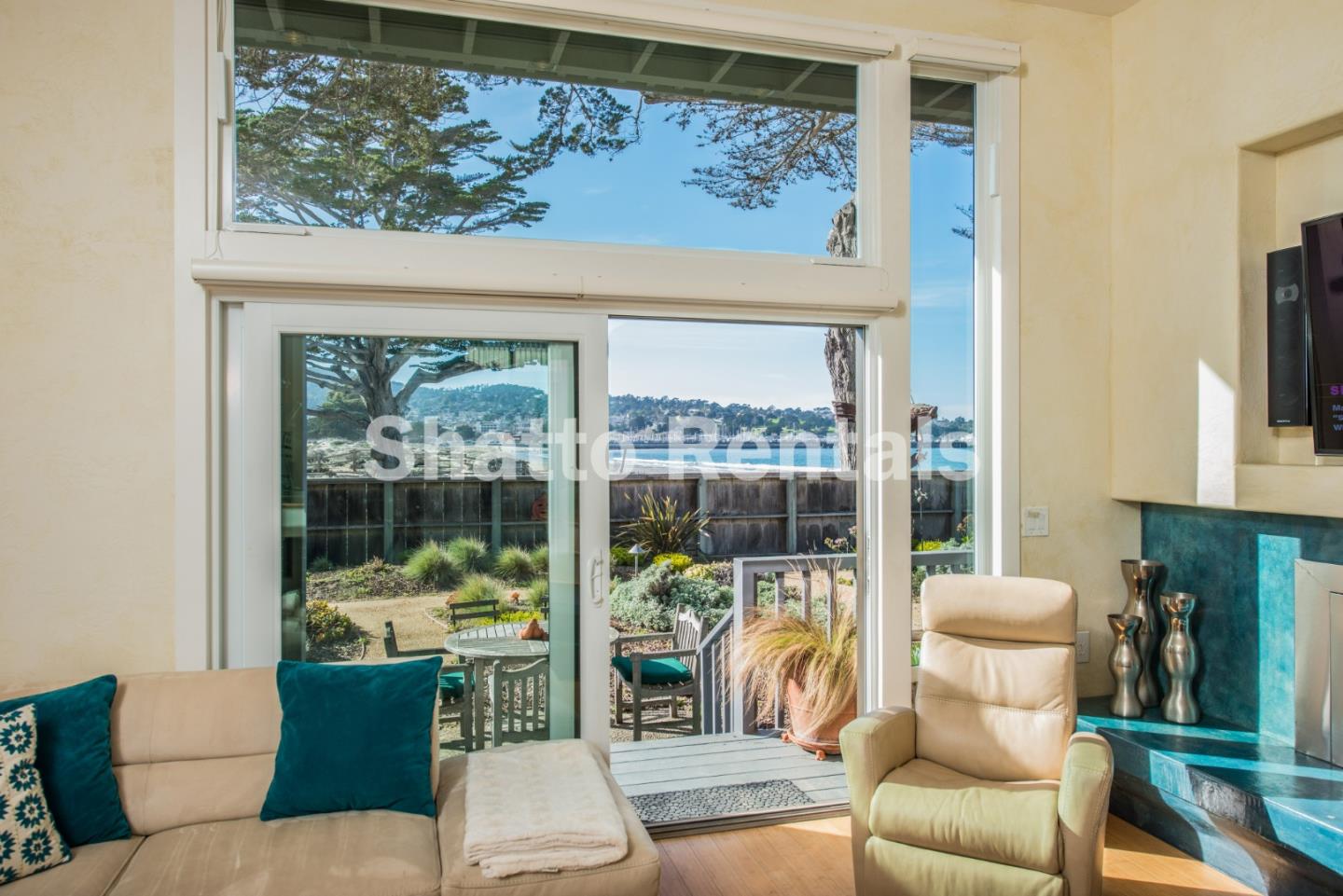 Detail Gallery Image 1 of 12 For 4 La Playa St, Monterey,  CA 93940 - 2 Beds | 2/1 Baths