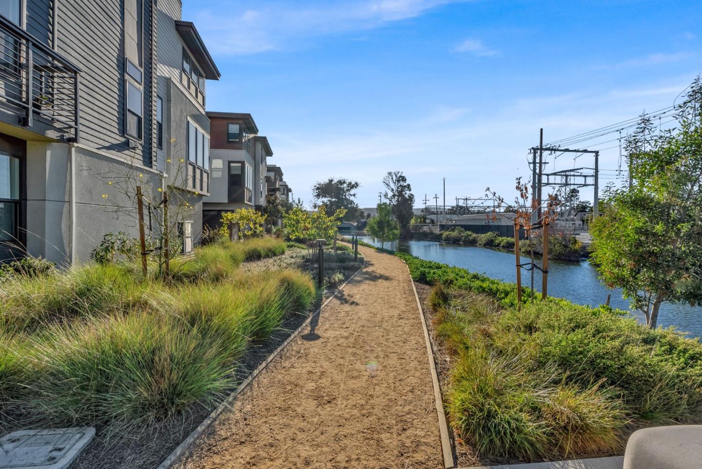 Detail Gallery Image 37 of 41 For 142 Waters Park Cir, San Mateo,  CA 94403 - 2 Beds | 2/1 Baths