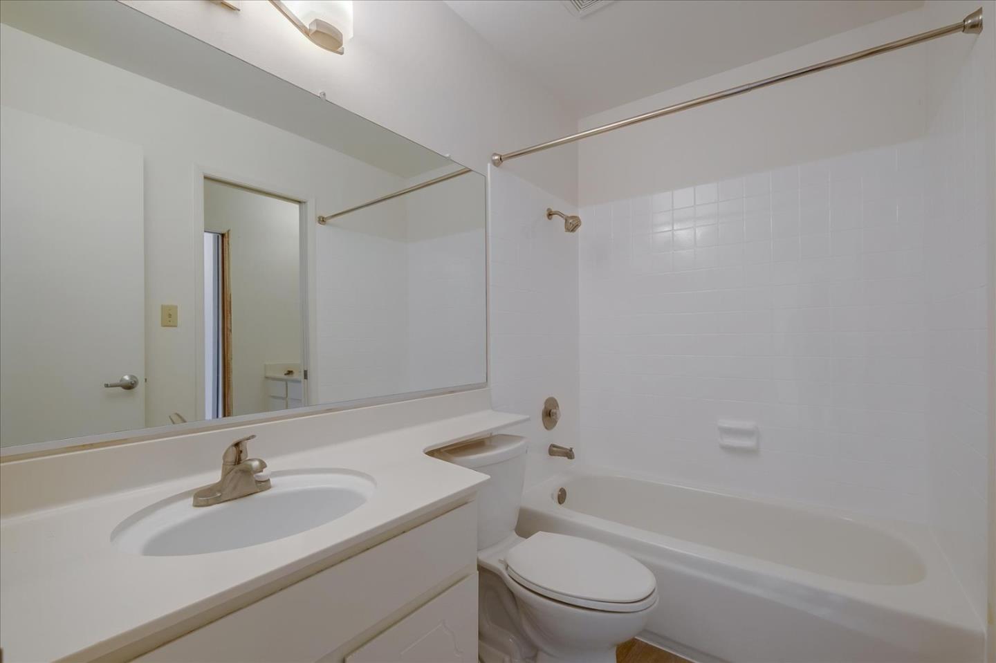 Detail Gallery Image 20 of 29 For 772 Woodgate Dr, San Leandro,  CA 94579 - 2 Beds | 1/1 Baths