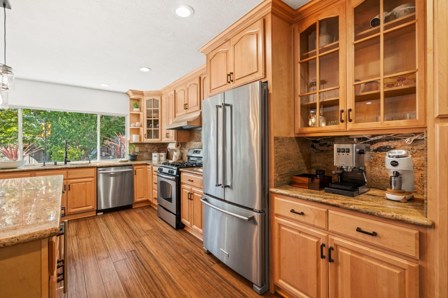 Detail Gallery Image 13 of 55 For 233 Elm Wood Ct, Los Gatos,  CA 95032 - 3 Beds | 2/1 Baths