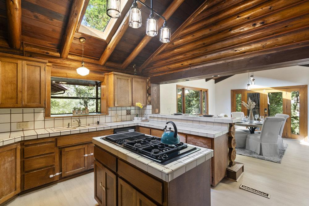 Detail Gallery Image 14 of 80 For 17655 Old Summit Rd, Los Gatos,  CA 95033 - 4 Beds | 2 Baths