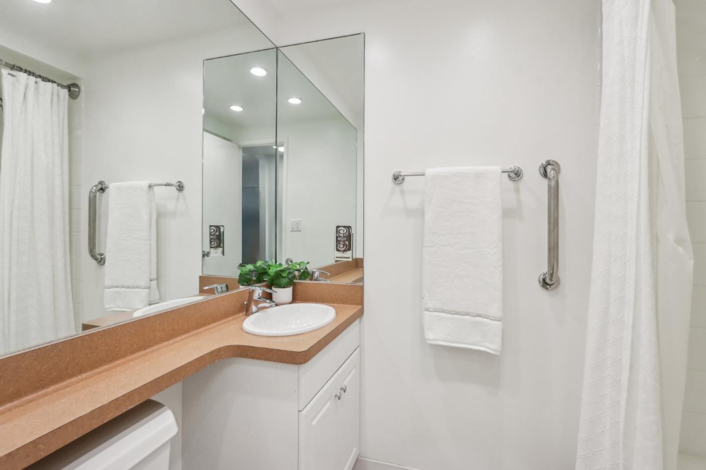 Detail Gallery Image 12 of 22 For 626 Mariners Island Blvd #109,  San Mateo,  CA 94404 - 0 Beds | 1 Baths