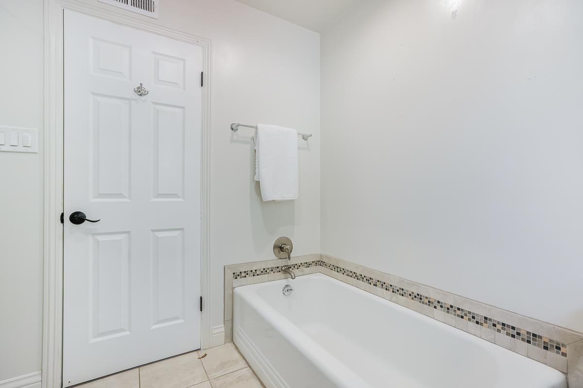 Detail Gallery Image 26 of 37 For 960 S Clover Ave, San Jose,  CA 95128 - 3 Beds | 2 Baths