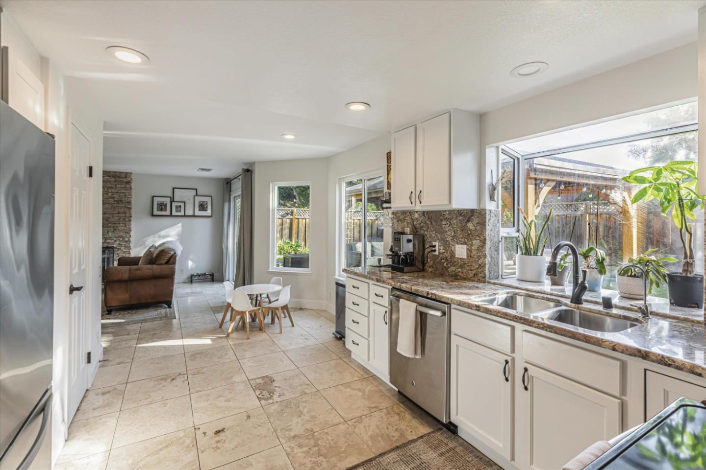 Detail Gallery Image 15 of 48 For 9470 Eagle View Way, Gilroy,  CA 95020 - 4 Beds | 2/1 Baths