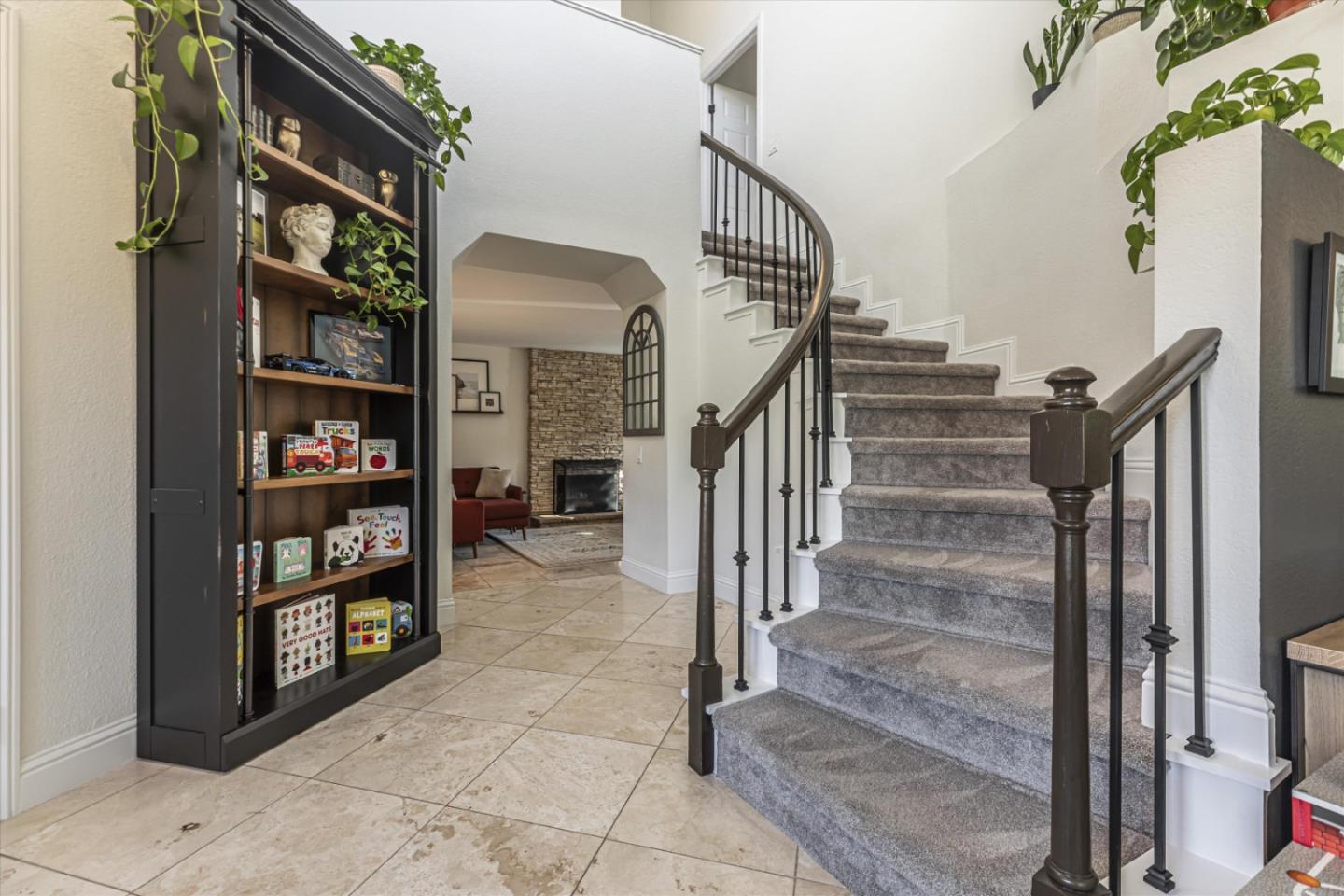 Detail Gallery Image 18 of 48 For 9470 Eagle View Way, Gilroy,  CA 95020 - 4 Beds | 2/1 Baths