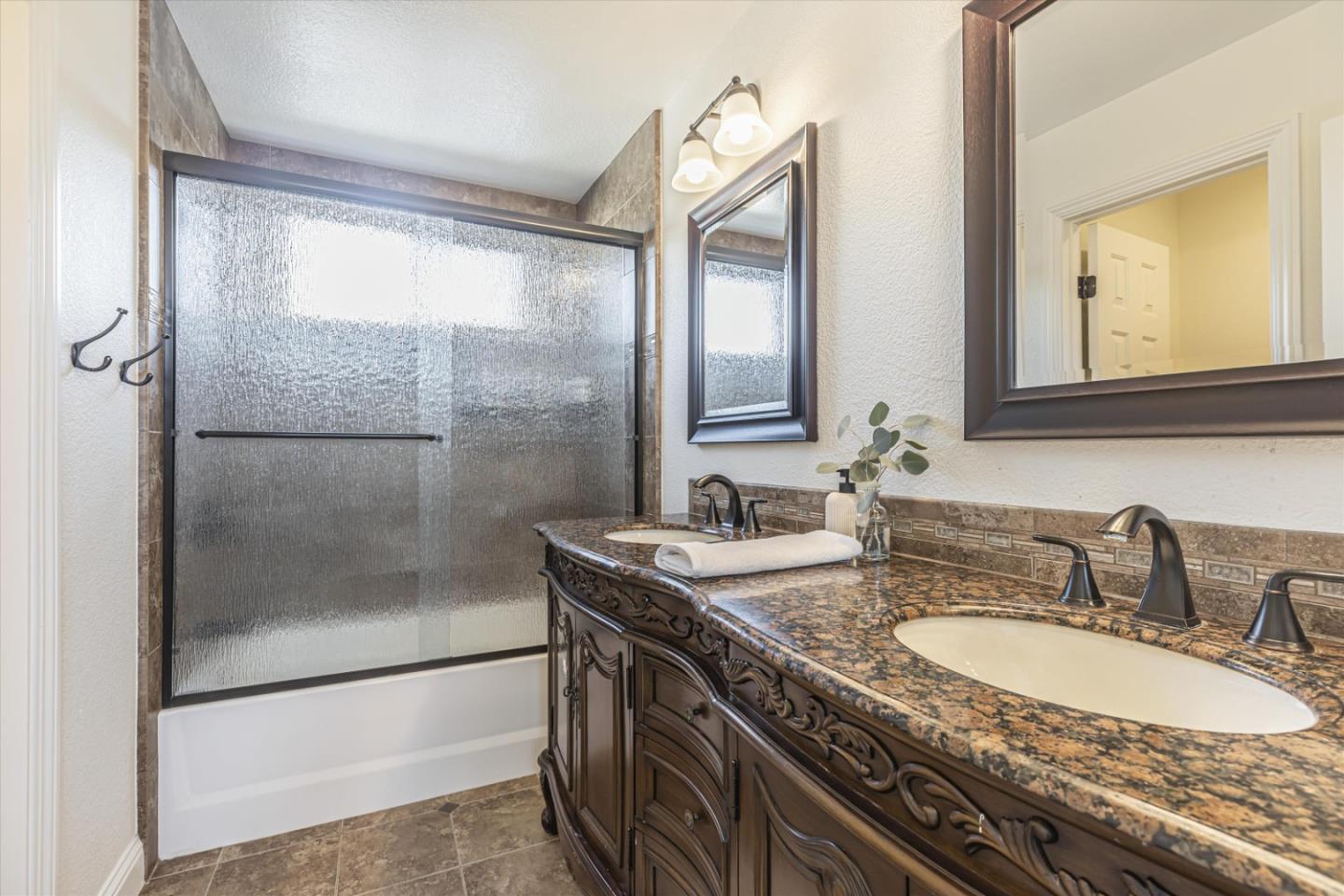 Detail Gallery Image 31 of 48 For 9470 Eagle View Way, Gilroy,  CA 95020 - 4 Beds | 2/1 Baths