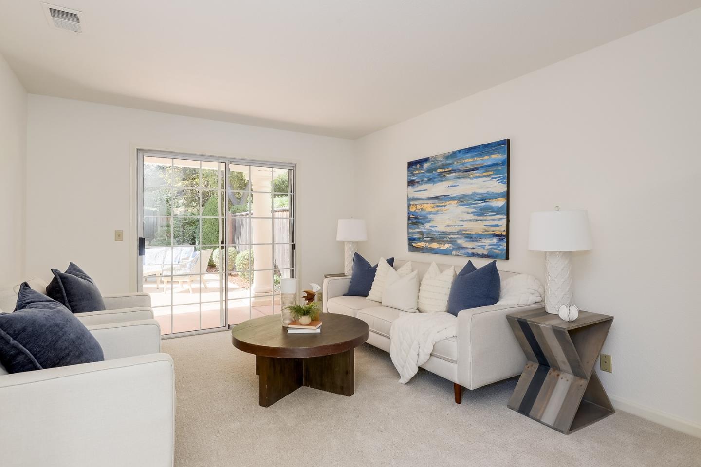 Detail Gallery Image 11 of 32 For 1209 Cuernavaca Circulo, Mountain View,  CA 94040 - 3 Beds | 2/1 Baths