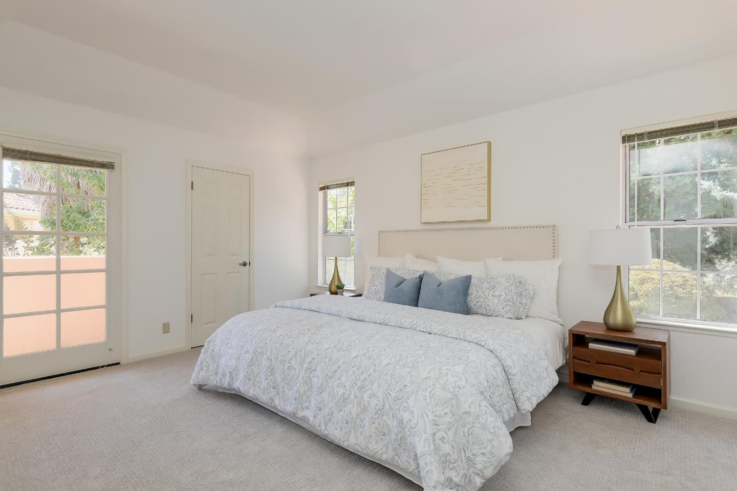 Detail Gallery Image 22 of 32 For 1209 Cuernavaca Circulo, Mountain View,  CA 94040 - 3 Beds | 2/1 Baths