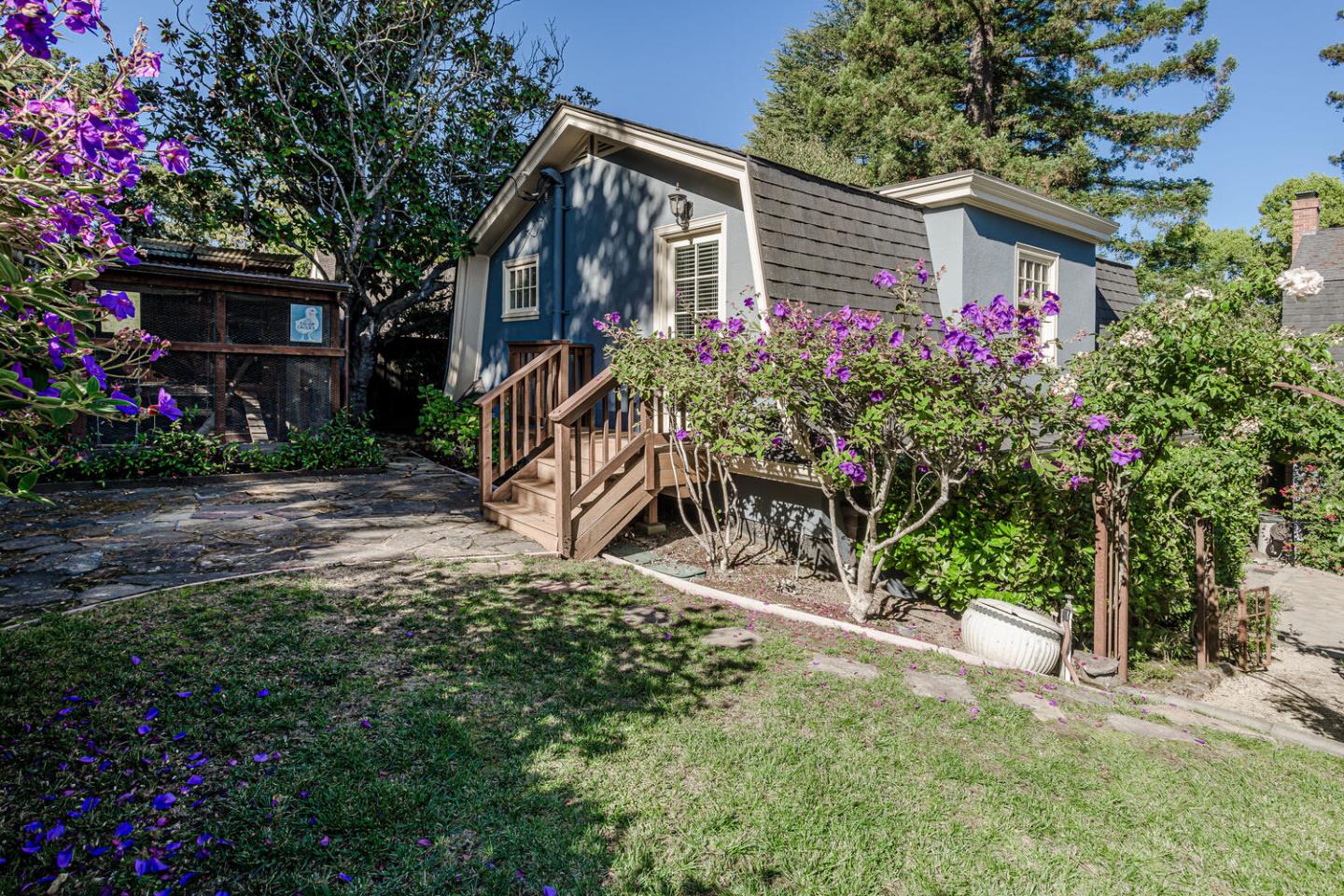 Detail Gallery Image 49 of 57 For 719 Poplar, San Mateo,  CA 94402 - 4 Beds | 4/1 Baths