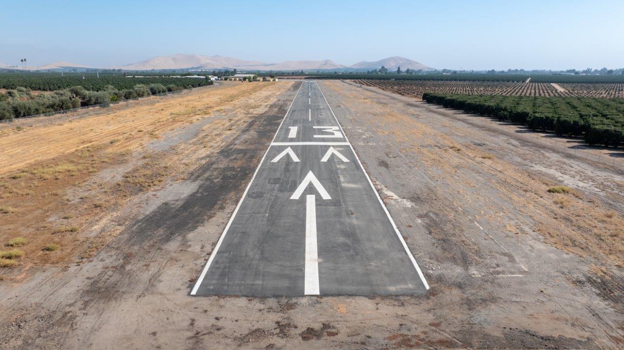 Detail Gallery Image 2 of 21 For 23500 Eckert Field Airport (1q1) Avenue 204, Strathmore,  CA 93267 - – Beds | – Baths