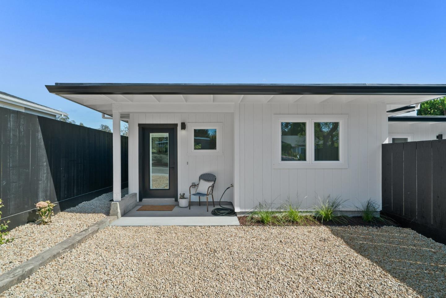 Detail Gallery Image 8 of 51 For 105 Allerton St, Santa Cruz,  CA 95065 - 3 Beds | 2 Baths