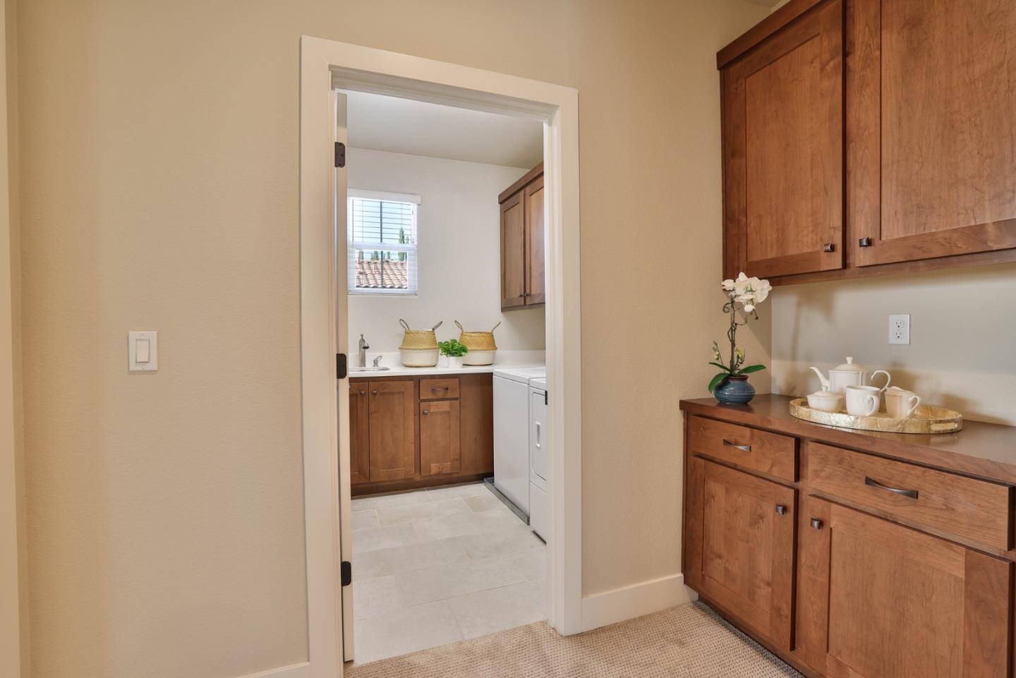 Detail Gallery Image 27 of 36 For 538 Madison Ter, Sunnyvale,  CA 94087 - 5 Beds | 3/1 Baths