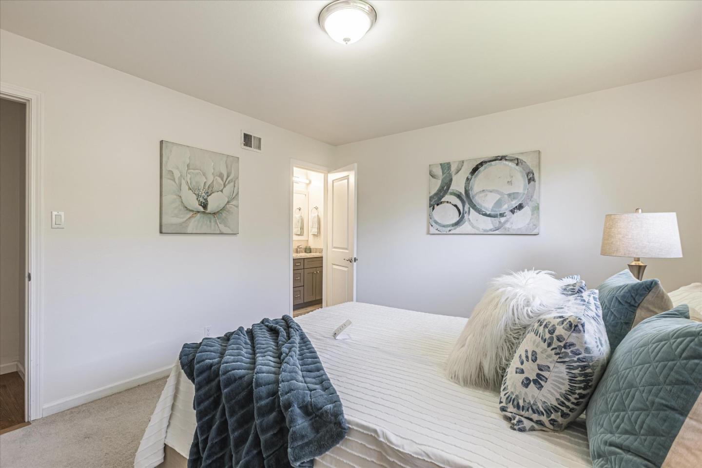 Detail Gallery Image 17 of 25 For 730 Nutmeg Ave, Sunnyvale,  CA 94087 - 3 Beds | 2 Baths