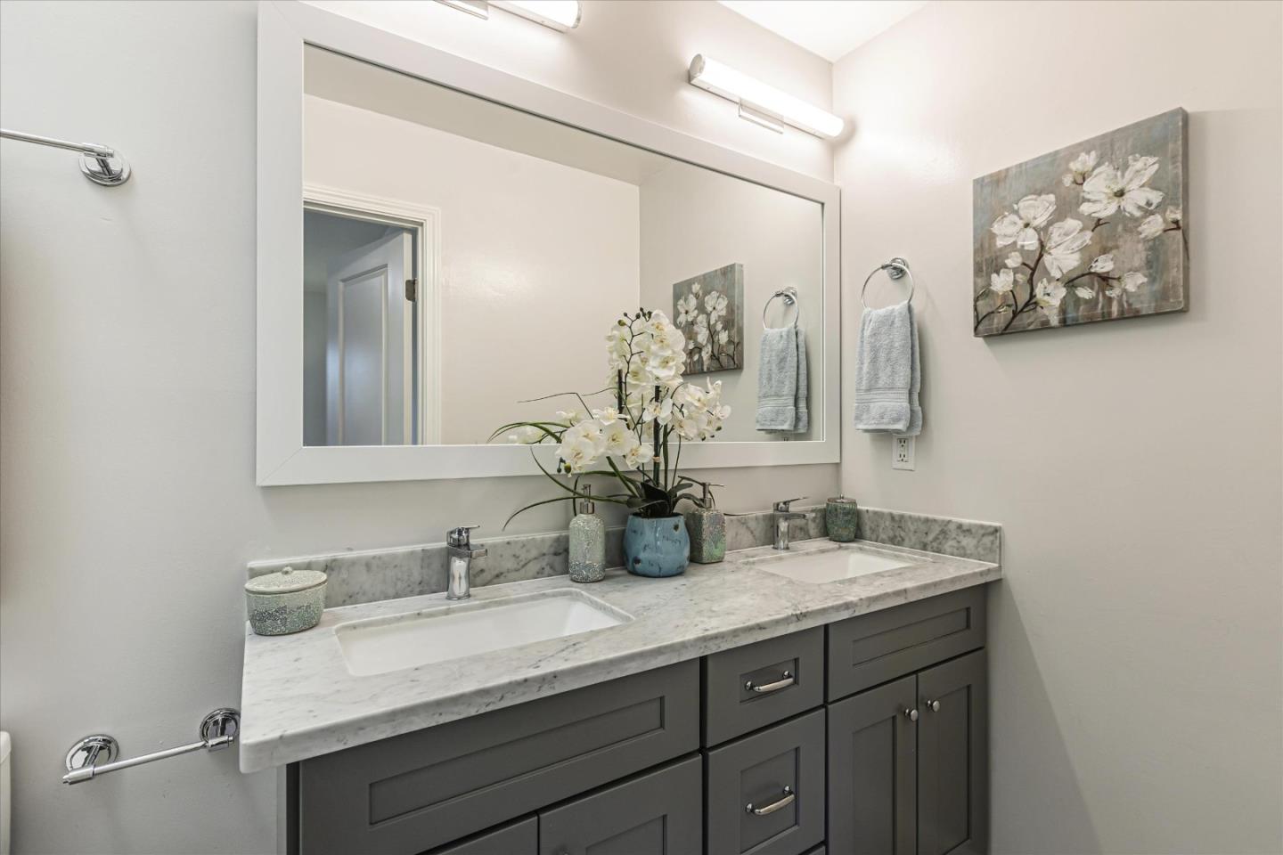 Detail Gallery Image 21 of 25 For 730 Nutmeg Ave, Sunnyvale,  CA 94087 - 3 Beds | 2 Baths