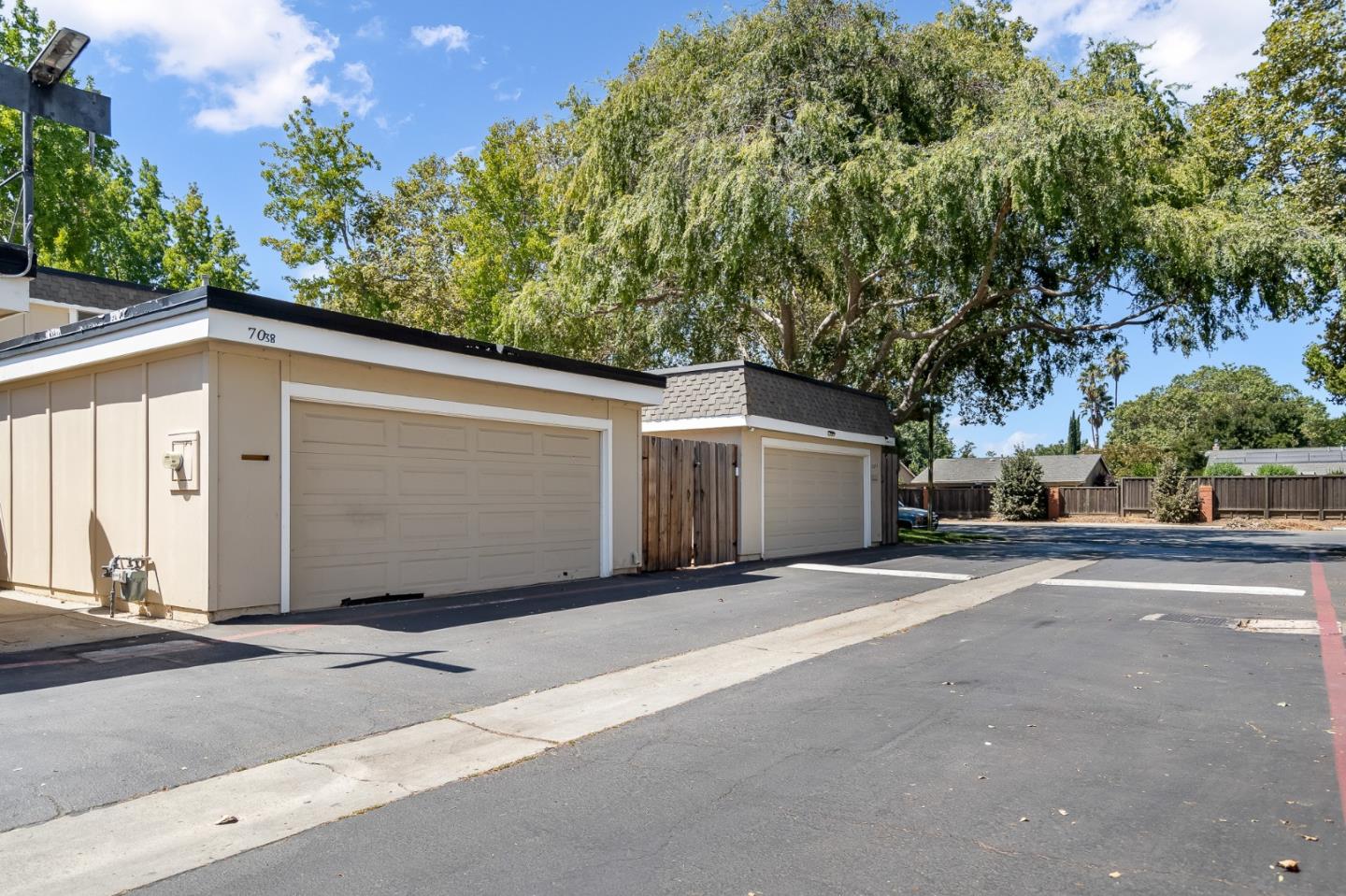 Detail Gallery Image 33 of 40 For 7038 Burning Hills Pl, San Jose,  CA 95139 - 4 Beds | 3 Baths