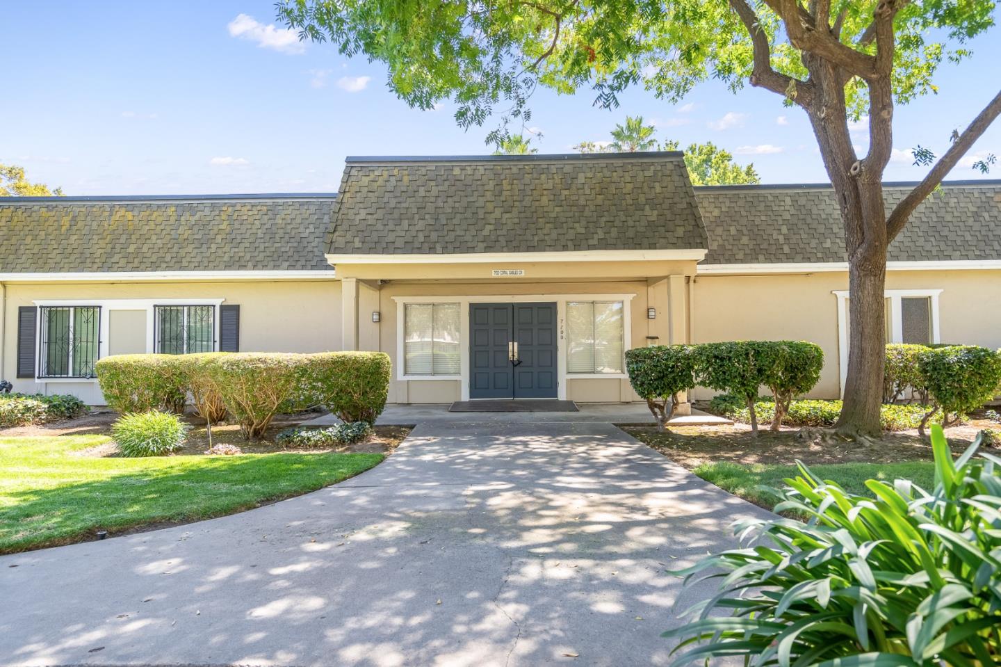 Detail Gallery Image 35 of 40 For 7038 Burning Hills Pl, San Jose,  CA 95139 - 4 Beds | 3 Baths