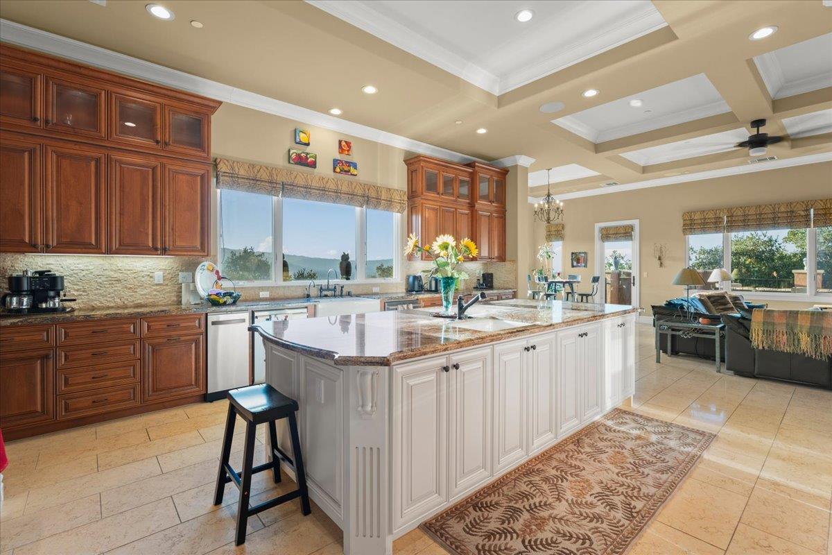 Detail Gallery Image 23 of 77 For 15315 Santella Ct, Los Gatos,  CA 95032 - 5 Beds | 6/1 Baths