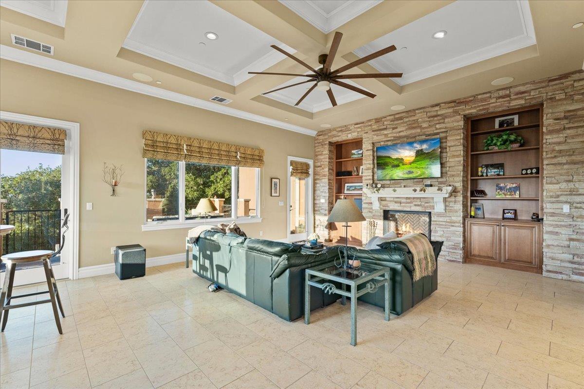 Detail Gallery Image 28 of 77 For 15315 Santella Ct, Los Gatos,  CA 95032 - 5 Beds | 6/1 Baths