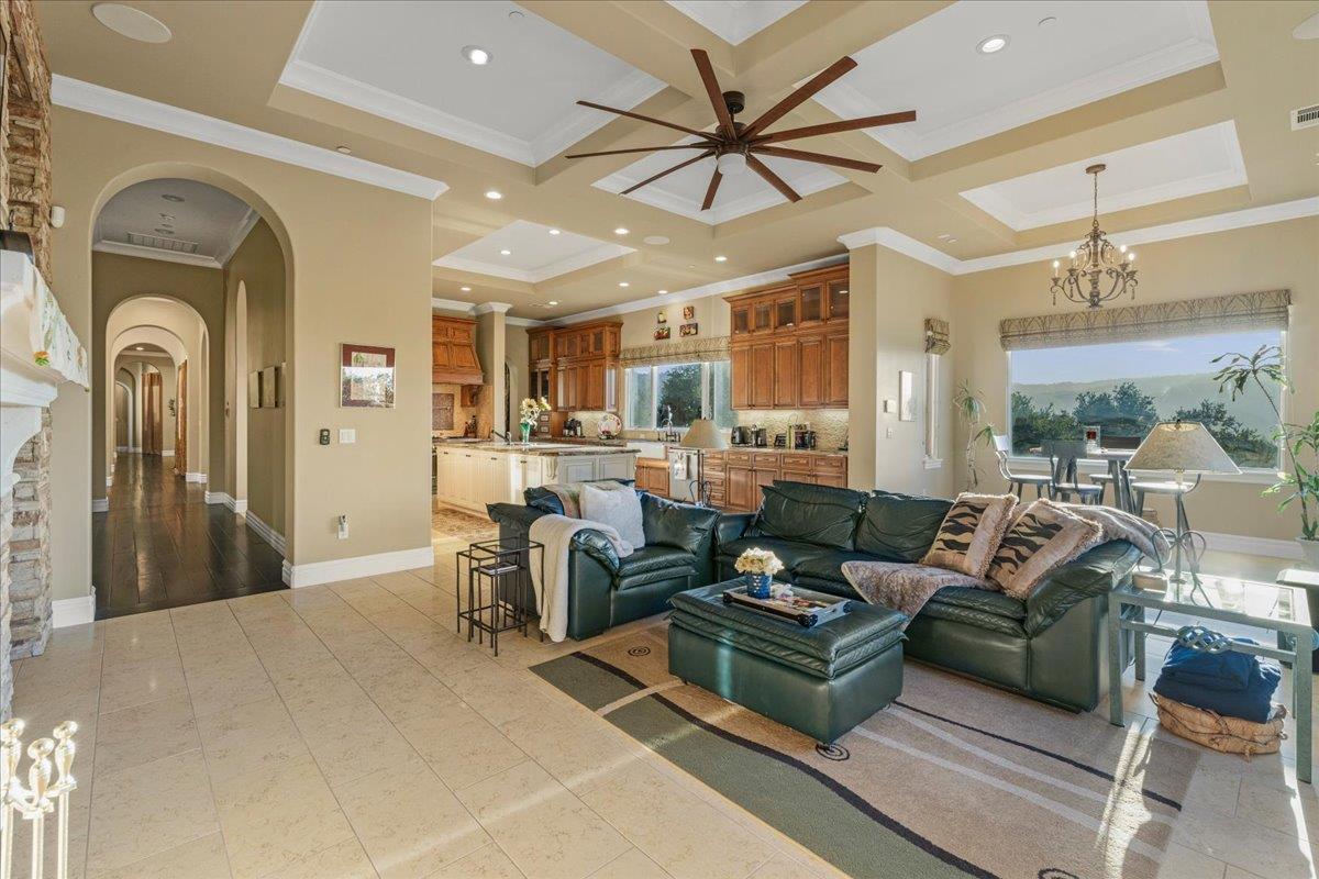 Detail Gallery Image 29 of 77 For 15315 Santella Ct, Los Gatos,  CA 95032 - 5 Beds | 6/1 Baths