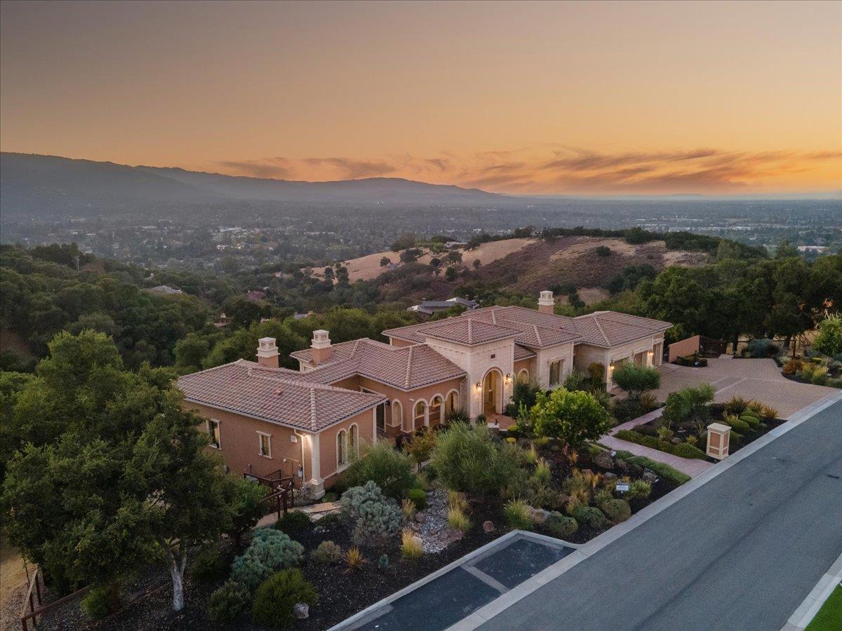 Detail Gallery Image 3 of 77 For 15315 Santella Ct, Los Gatos,  CA 95032 - 5 Beds | 6/1 Baths