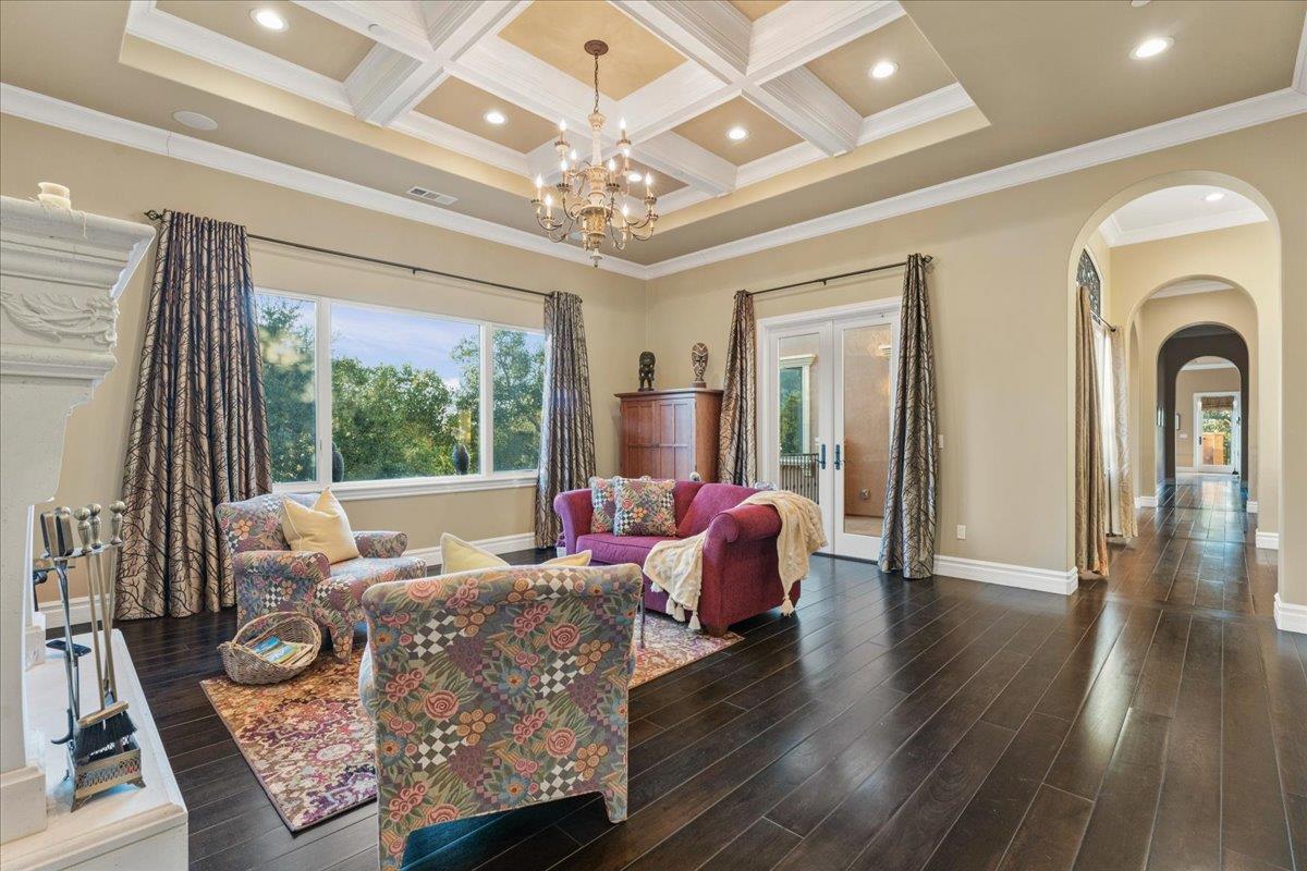 Detail Gallery Image 31 of 77 For 15315 Santella Ct, Los Gatos,  CA 95032 - 5 Beds | 6/1 Baths