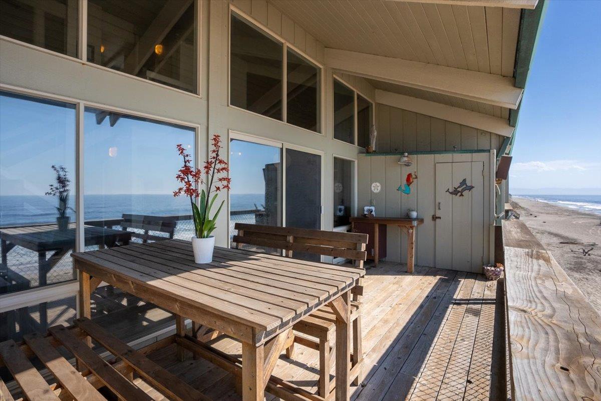 Detail Gallery Image 29 of 44 For 753 the Shoreline, La Selva Beach,  CA 95076 - 4 Beds | 4 Baths