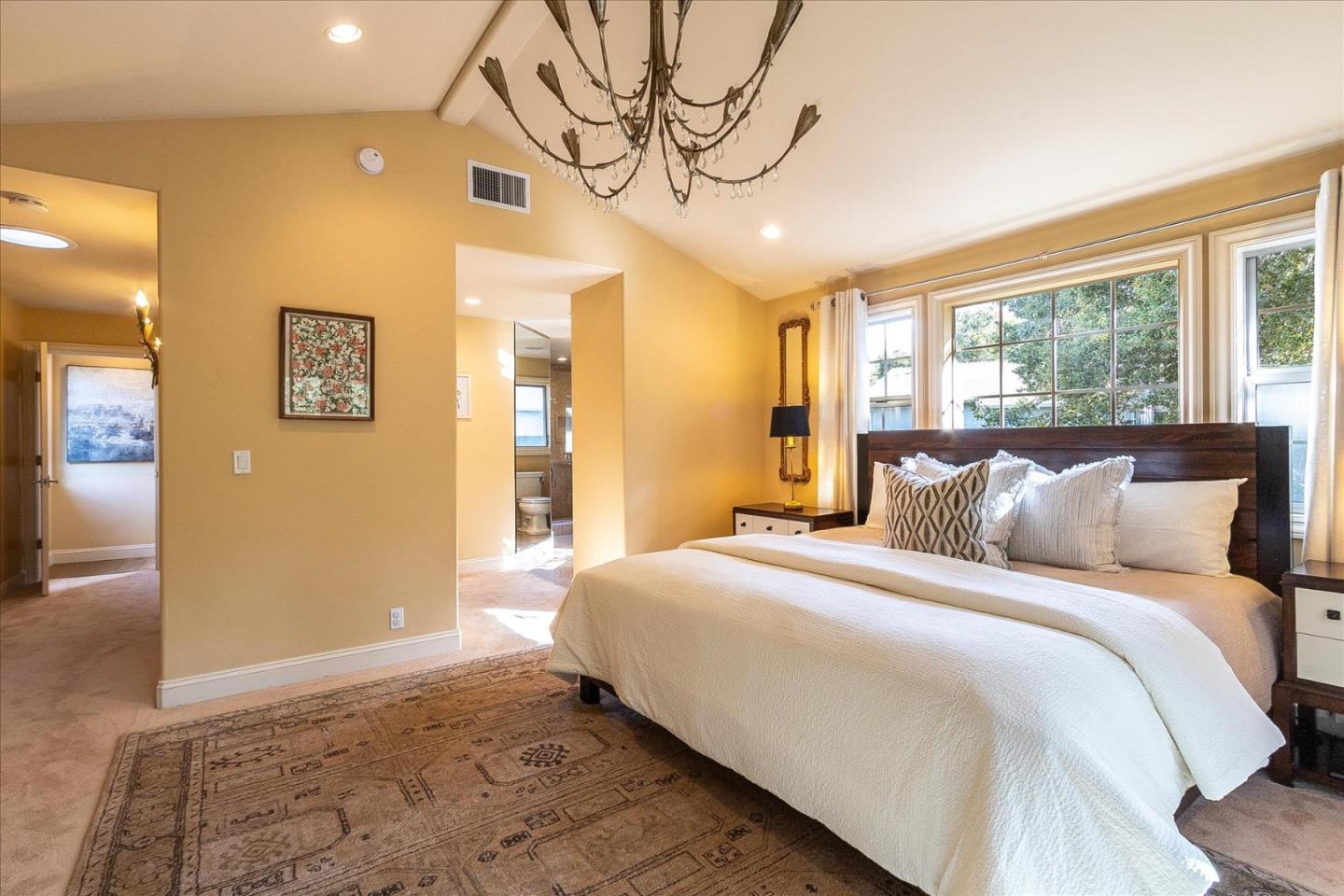 Detail Gallery Image 23 of 52 For 131 Calle El Padre, Los Gatos,  CA 95032 - 3 Beds | 3 Baths