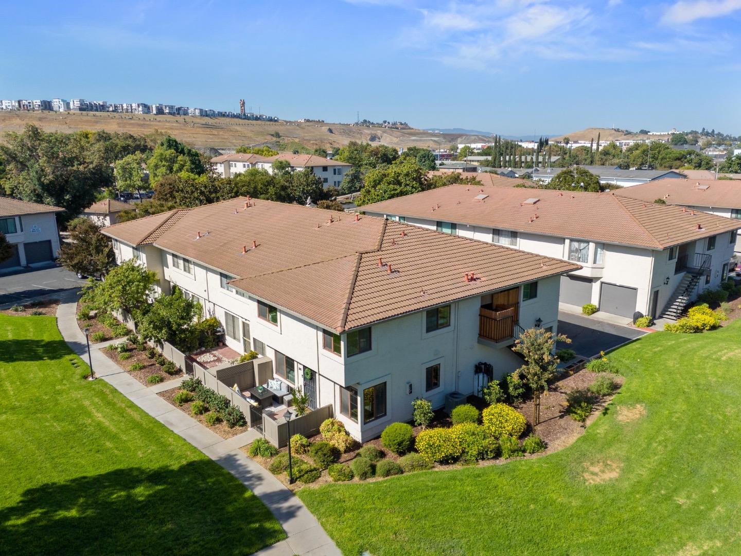 Detail Gallery Image 38 of 41 For 3202 Kenhill Dr, San Jose,  CA 95111 - 3 Beds | 1/1 Baths