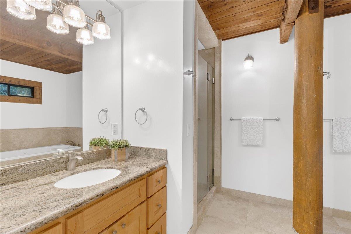 Detail Gallery Image 18 of 67 For 2727 Smith Grade, Santa Cruz,  CA 95060 - 3 Beds | 3/1 Baths