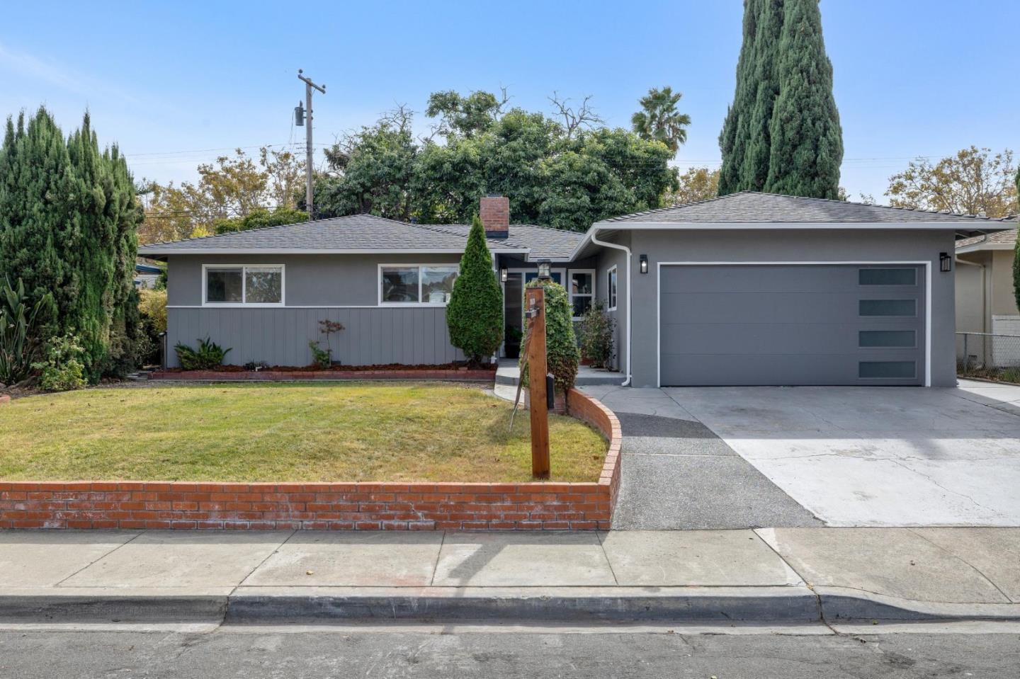 Detail Gallery Image 1 of 35 For 2212 Cabrillo Ave, Santa Clara,  CA 95050 - 3 Beds | 2 Baths