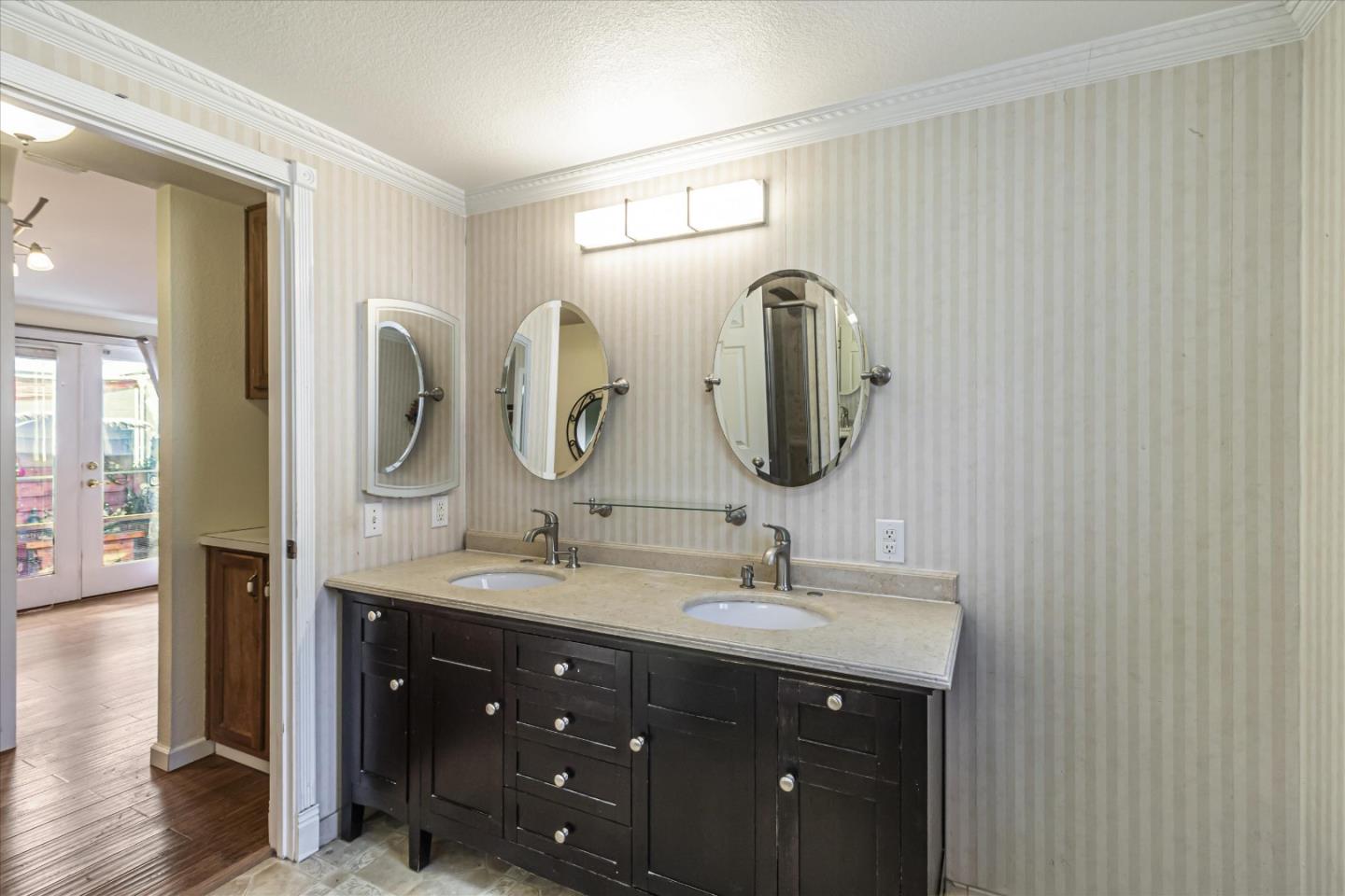 Detail Gallery Image 18 of 30 For 1075 Space Park Way #298,  Mountain View,  CA 94043 - 3 Beds | 2 Baths