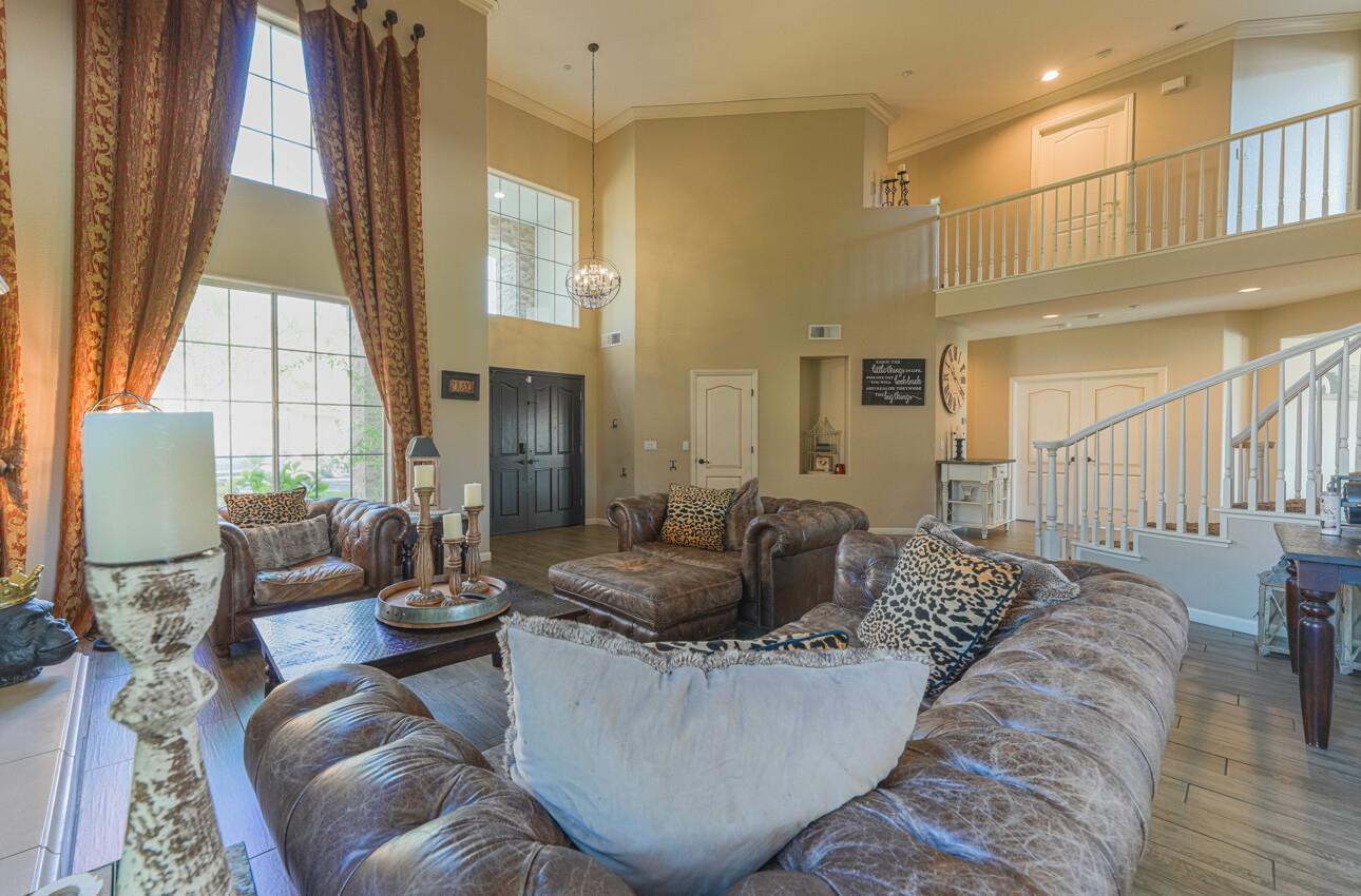 Detail Gallery Image 10 of 53 For 27151 Prestancia Way, Salinas,  CA 93908 - 5 Beds | 4 Baths