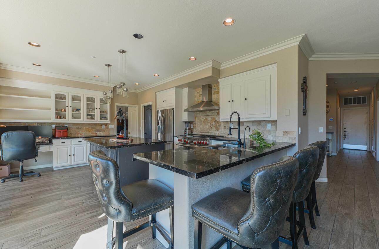 Detail Gallery Image 15 of 53 For 27151 Prestancia Way, Salinas,  CA 93908 - 5 Beds | 4 Baths