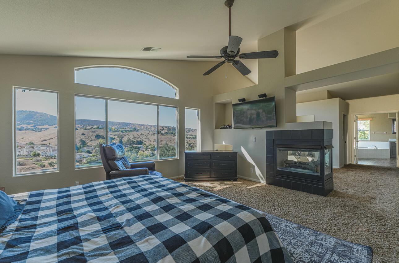 Detail Gallery Image 29 of 53 For 27151 Prestancia Way, Salinas,  CA 93908 - 5 Beds | 4 Baths