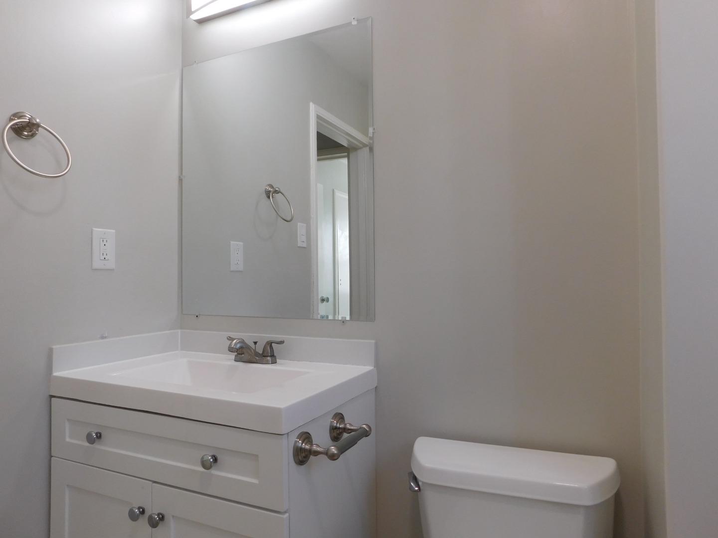 Detail Gallery Image 8 of 14 For 970 Magnolia Ave #5,  Millbrae,  CA 94030 - 2 Beds | 1 Baths