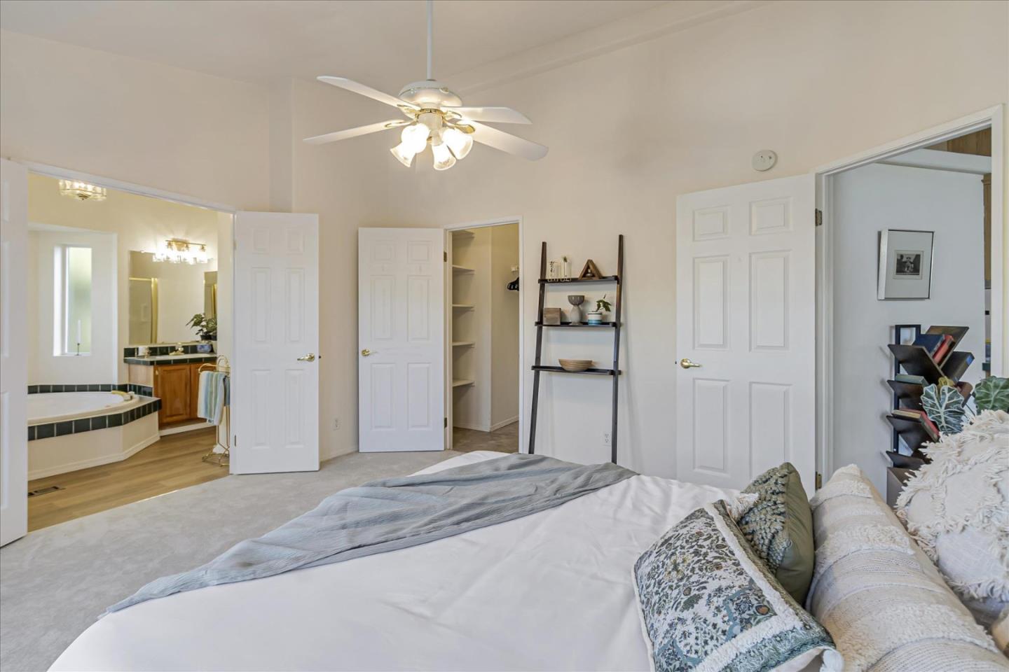 Detail Gallery Image 21 of 49 For 5770 Winfield Blvd #37,  San Jose,  CA 95123 - 3 Beds | 2 Baths